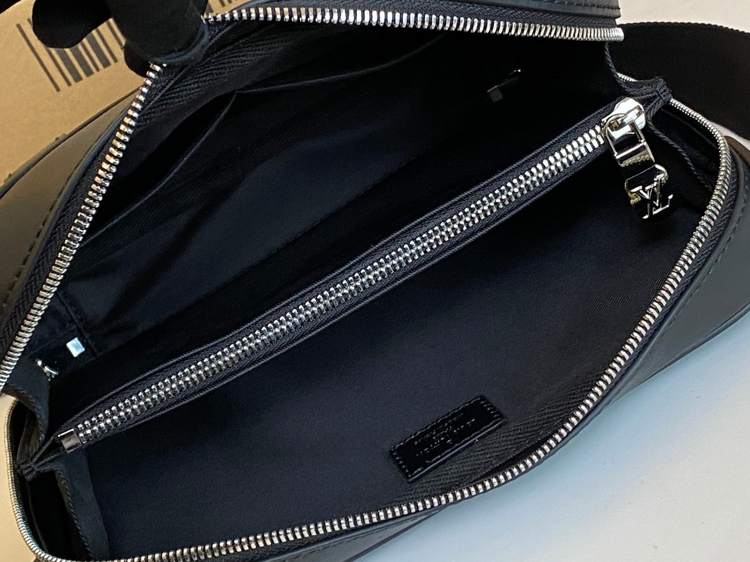 Louis Vuitton Alpha Messenger Bag - Black Damier Infini Leather