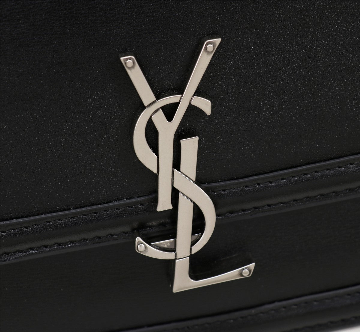 Saint Laurent Women's Solferino Medium Leather Shoulder Bag - Black