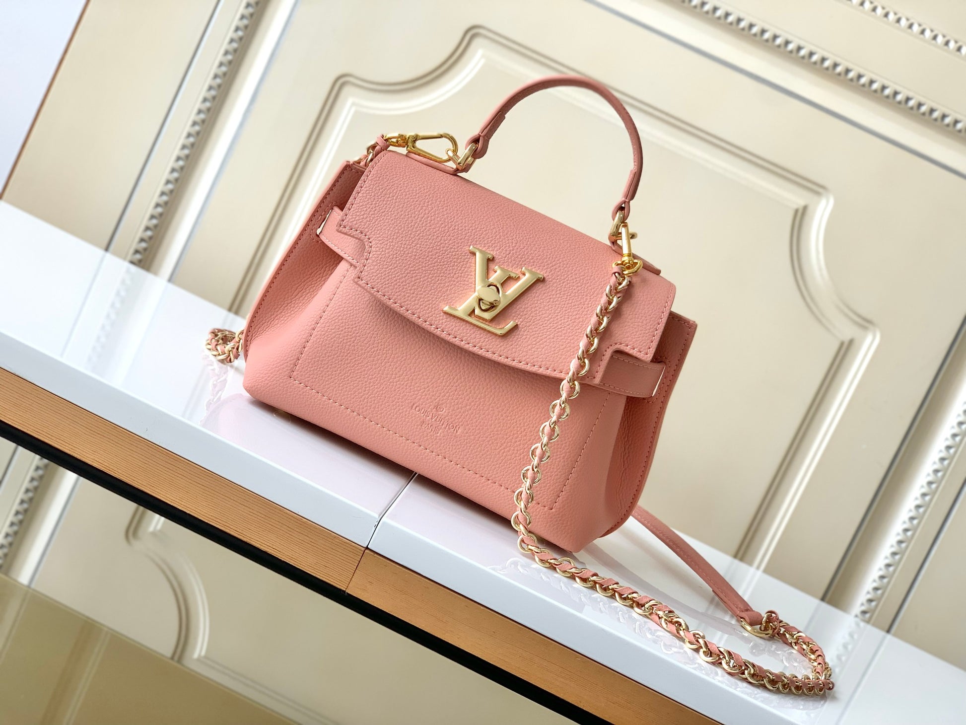 Louis Vuitton Capucines BB Taurillon Leather Handbag - Rose / Gold