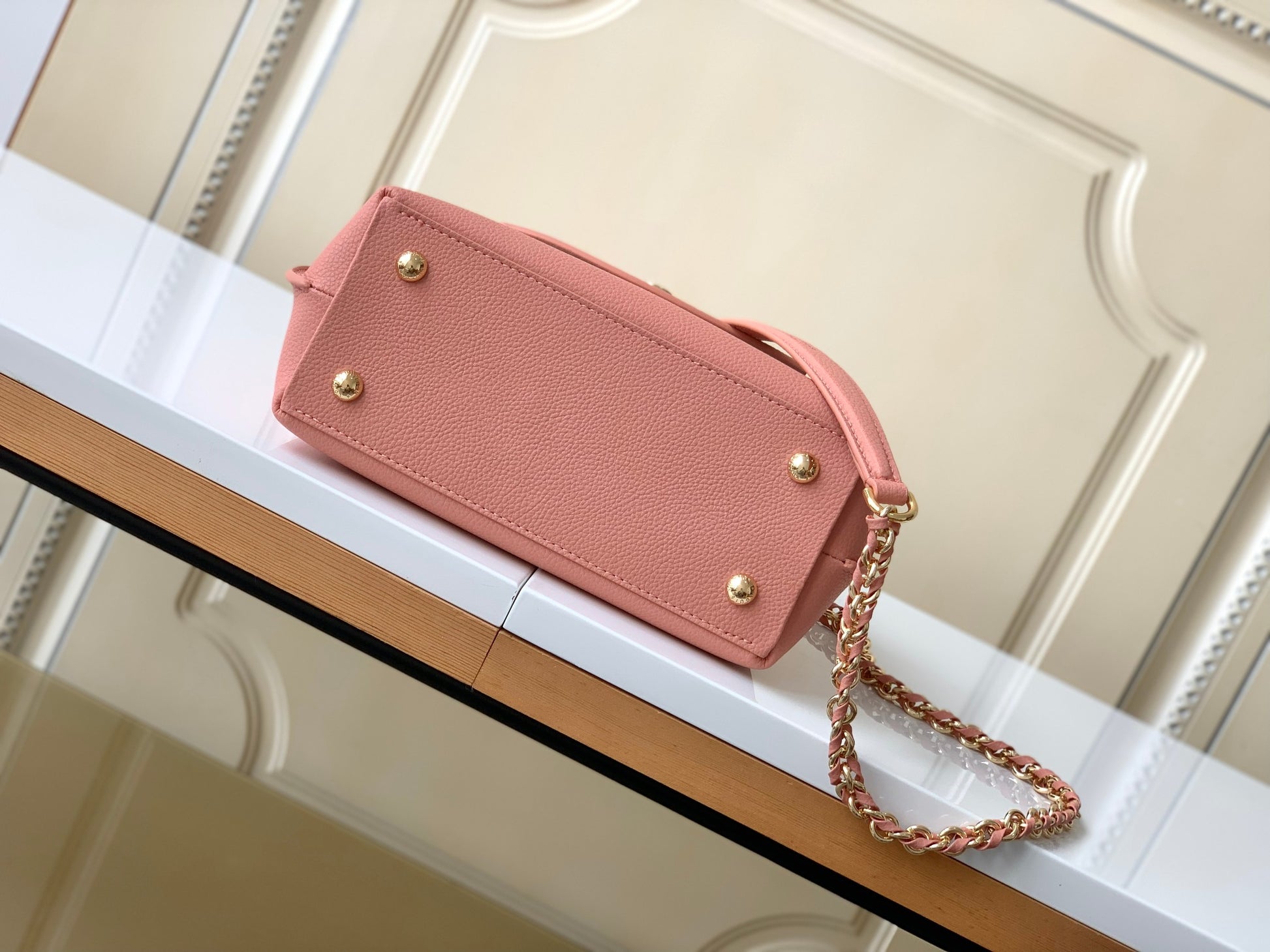 Louis Vuitton Capucines BB Taurillon Leather Handbag - Rose / Gold