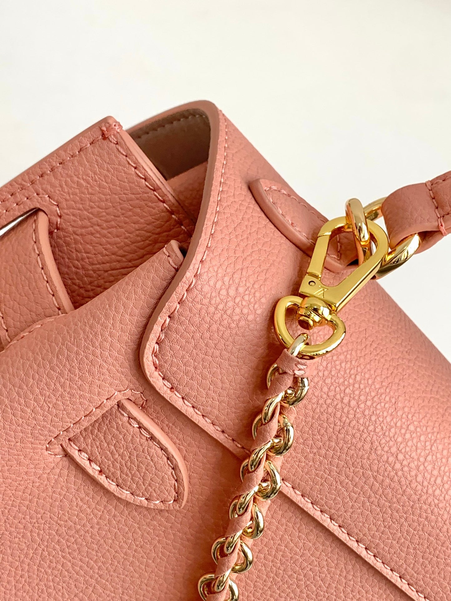 Louis Vuitton Blush Pink Grained Leather Top Handle Handbag with Gold Clasp