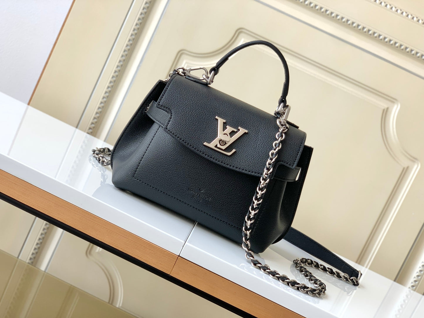 Louis Vuitton Capucines BB Black Taurillon Leather Handbag