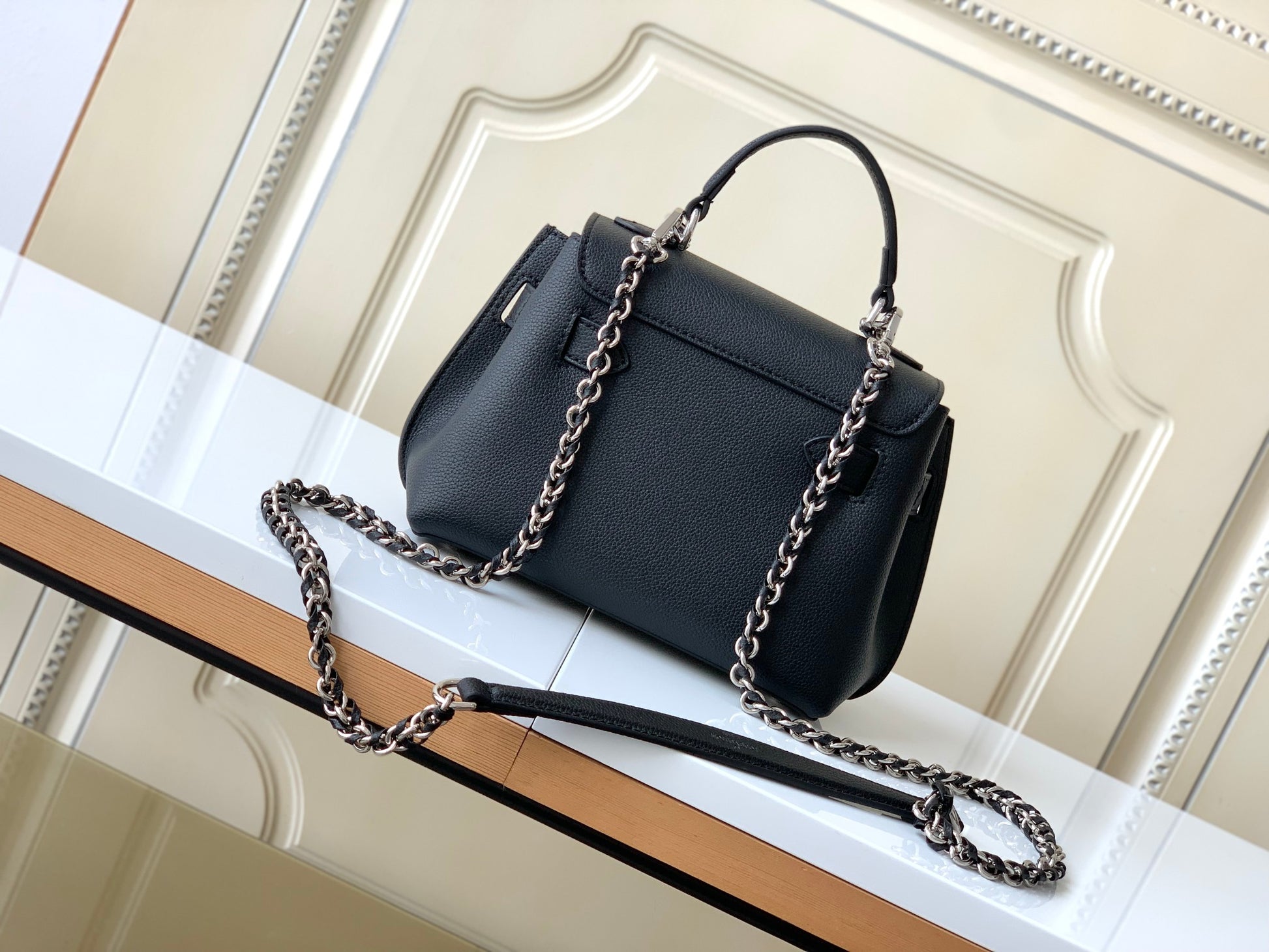 Louis Vuitton Capucines BB Black Taurillon Leather Handbag