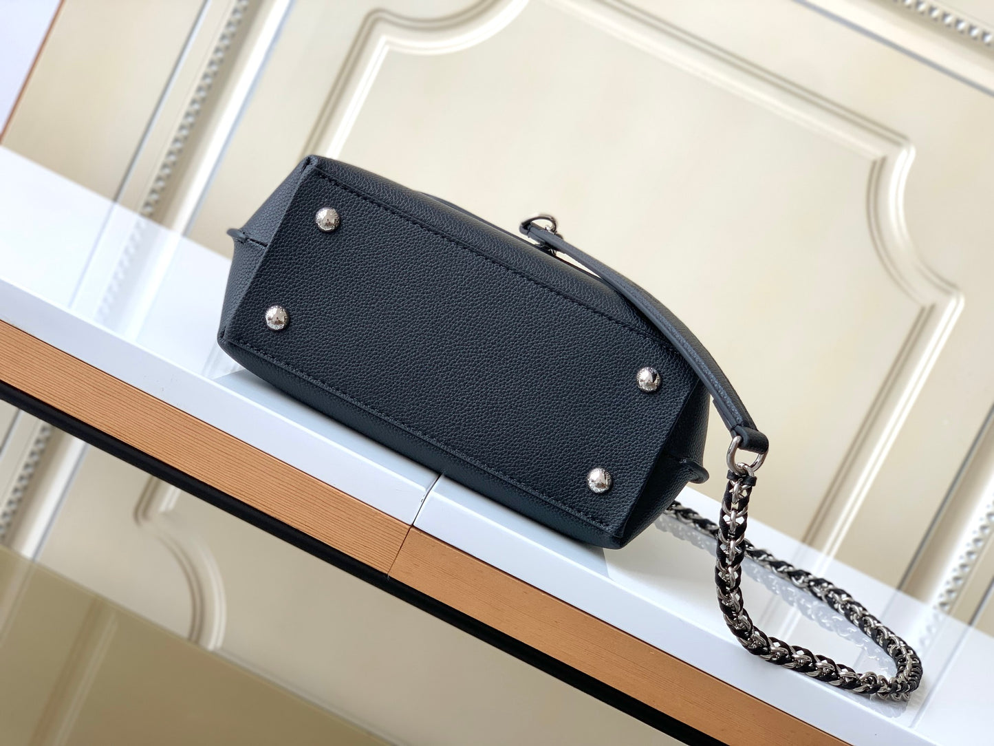 Louis Vuitton Capucines BB Black Taurillon Leather Handbag