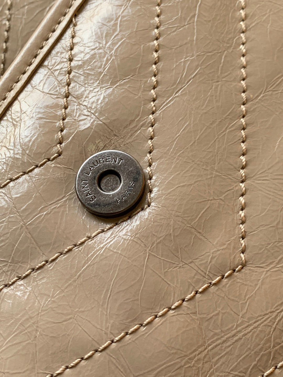 Saint Laurent Niki Medium Shoulder Bag in Crinkled Vintage Leather - Beige