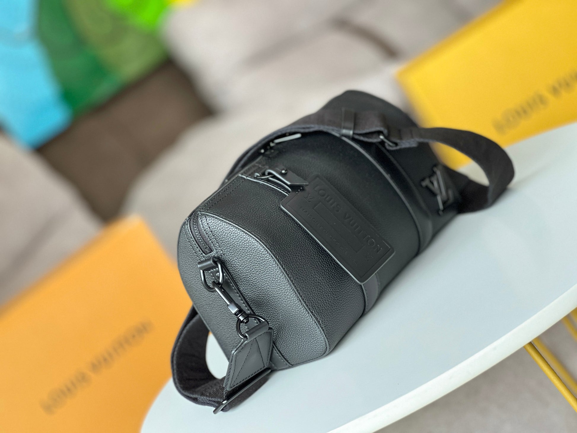 Louis Vuitton City Keepall Aerogram - Black Grained Calfskin Crossbody Bag