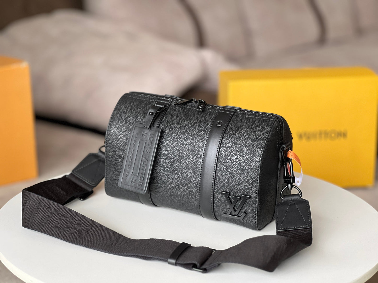 Louis Vuitton City Keepall Aerogram - Black Grained Calfskin Crossbody Bag