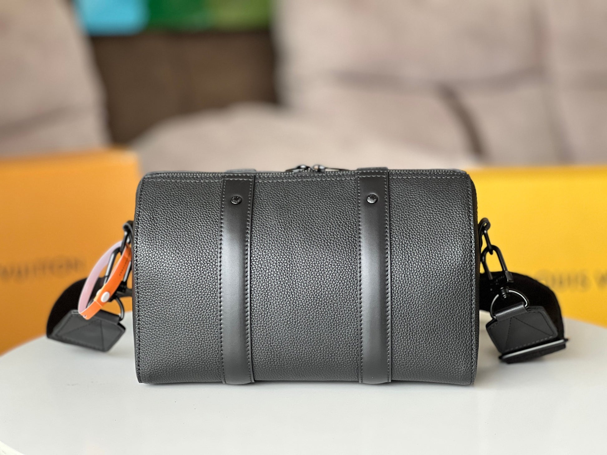 Louis Vuitton City Keepall Aerogram - Black Grained Calfskin Crossbody Bag