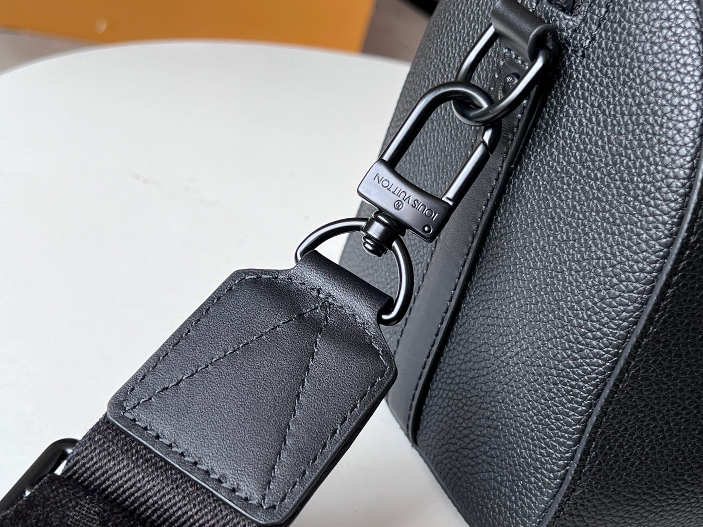 Louis Vuitton City Keepall Aerogram - Black Grained Calfskin Crossbody Bag