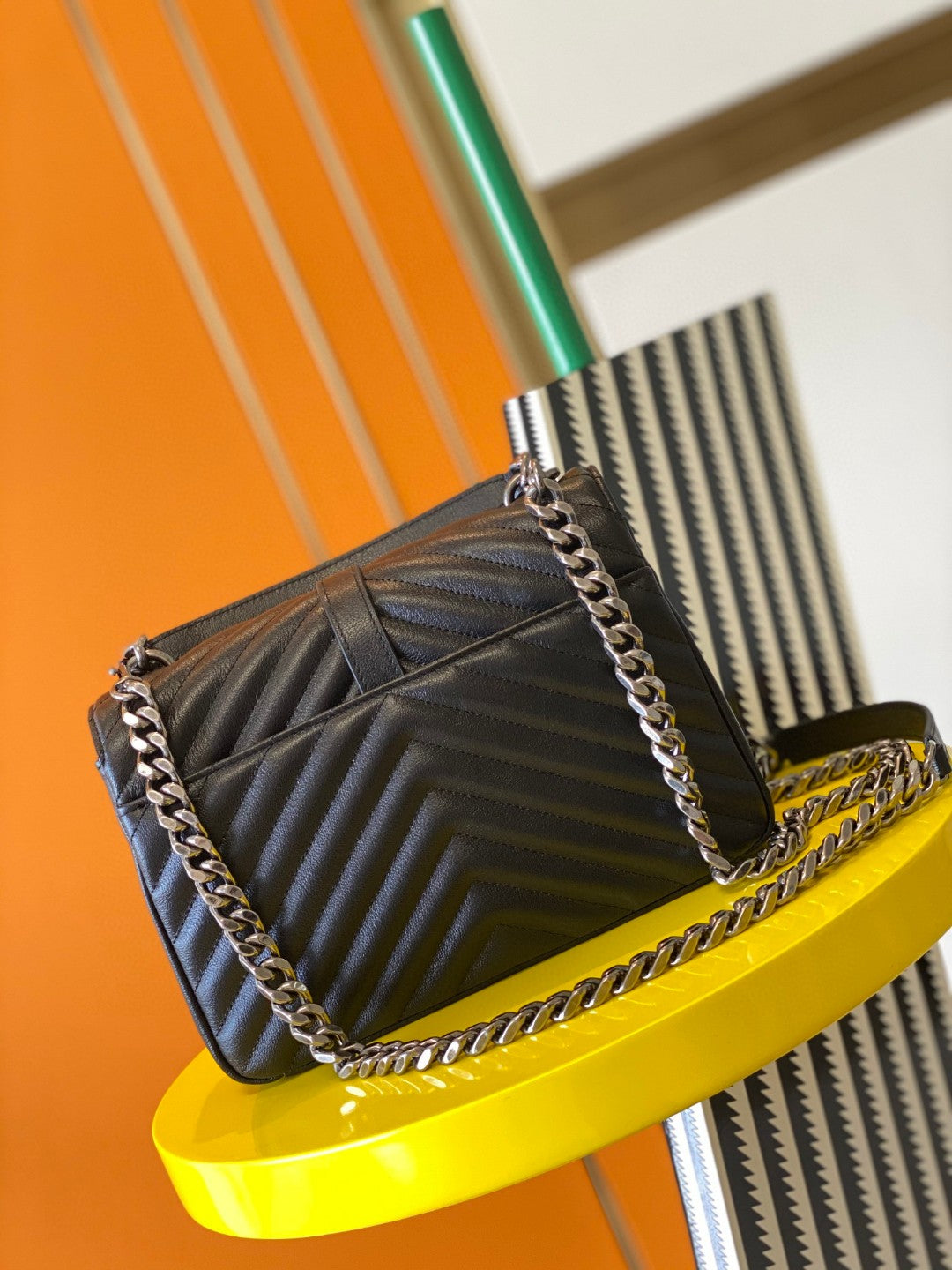 Saint Laurent College Medium Quilted Leather Shoulder Bag - Black