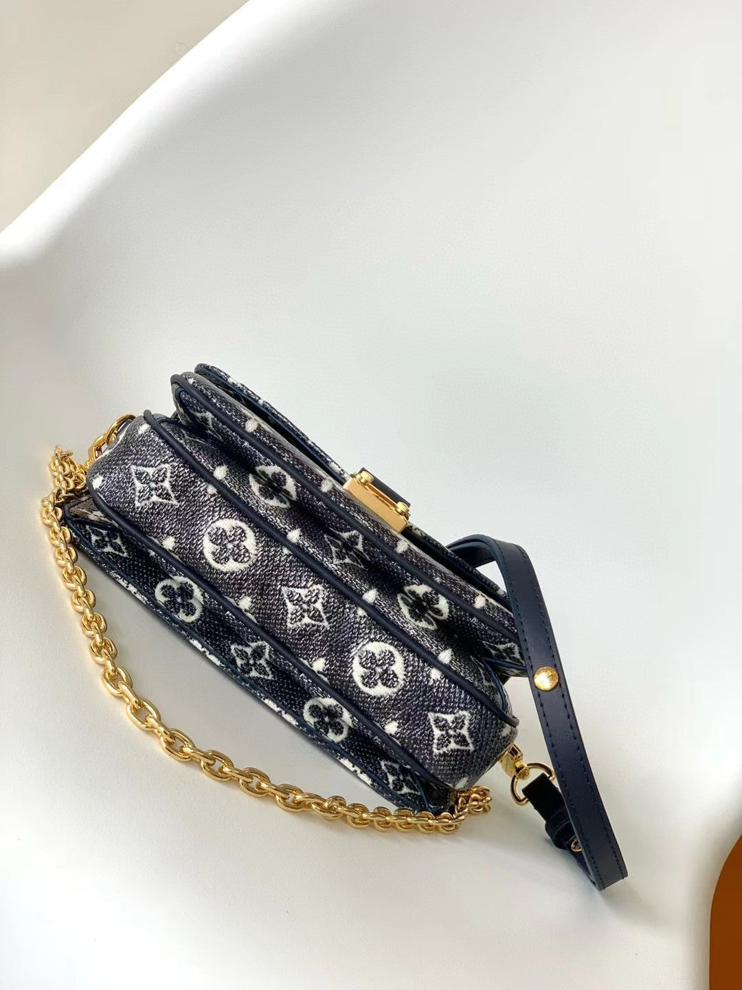 Louis Vuitton Pochette Metis East West Monogram Empreinte Navy Blue Leather Crossbody Bag