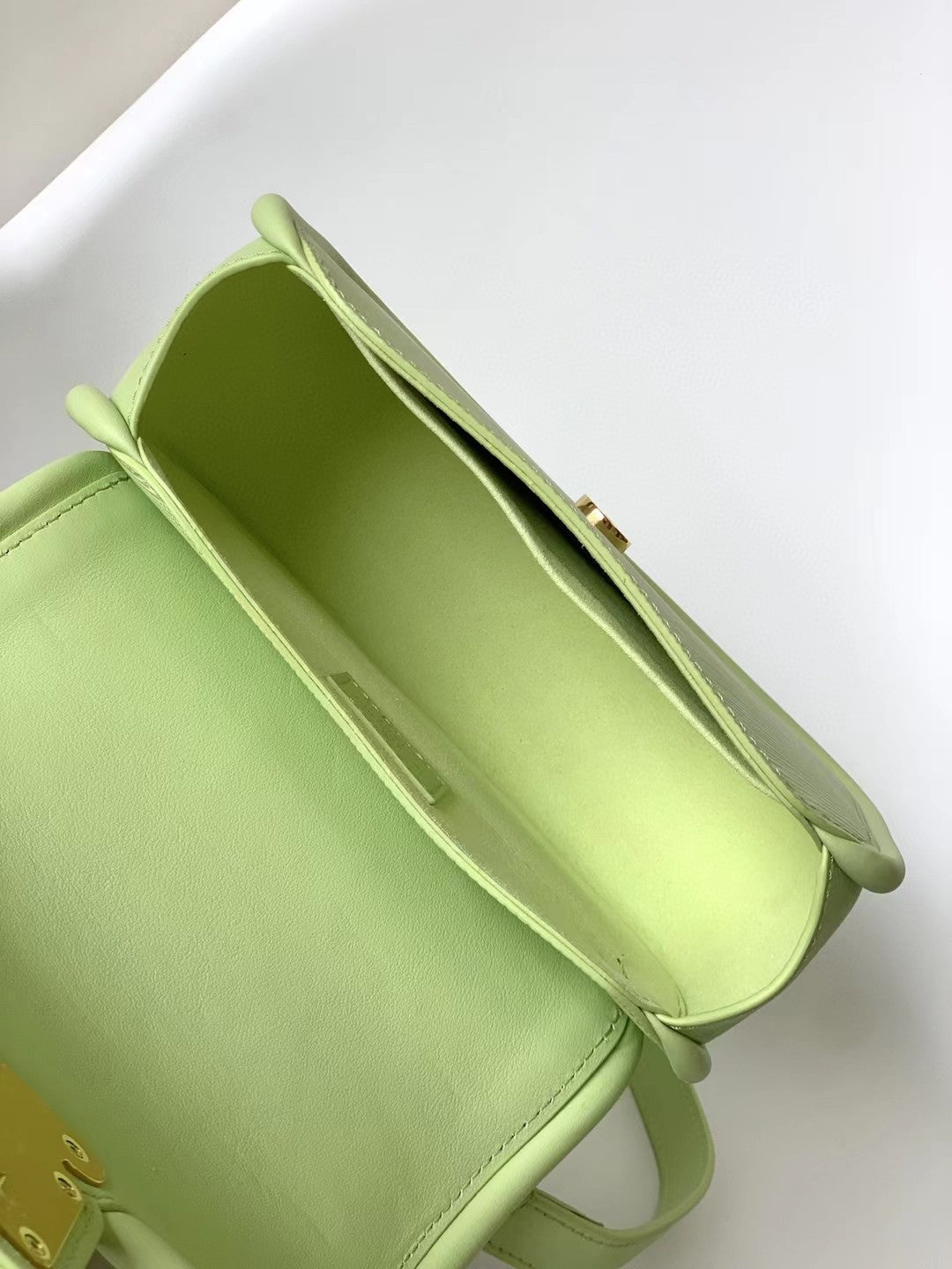 Louis Vuitton Saumur BB Mahina Leather Handbag - Pale Green