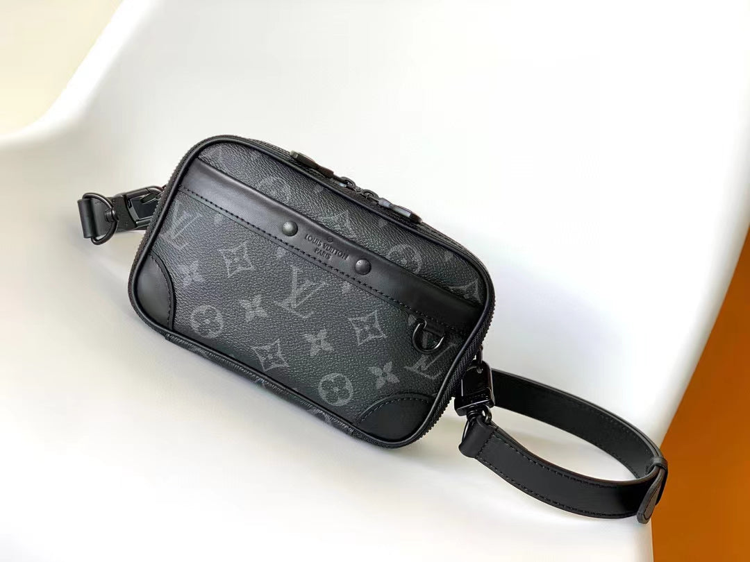 Louis Vuitton Discovery Bumbag PM Monogram Eclipse Canvas Black