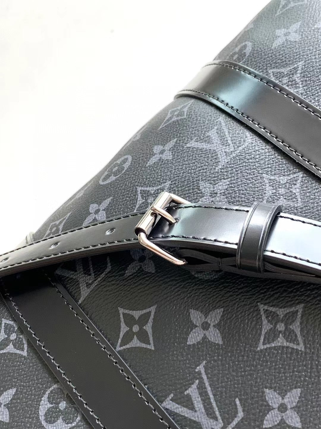 Louis Vuitton Monogram Eclipse Keepall Bandoulière 50 Travel Bag