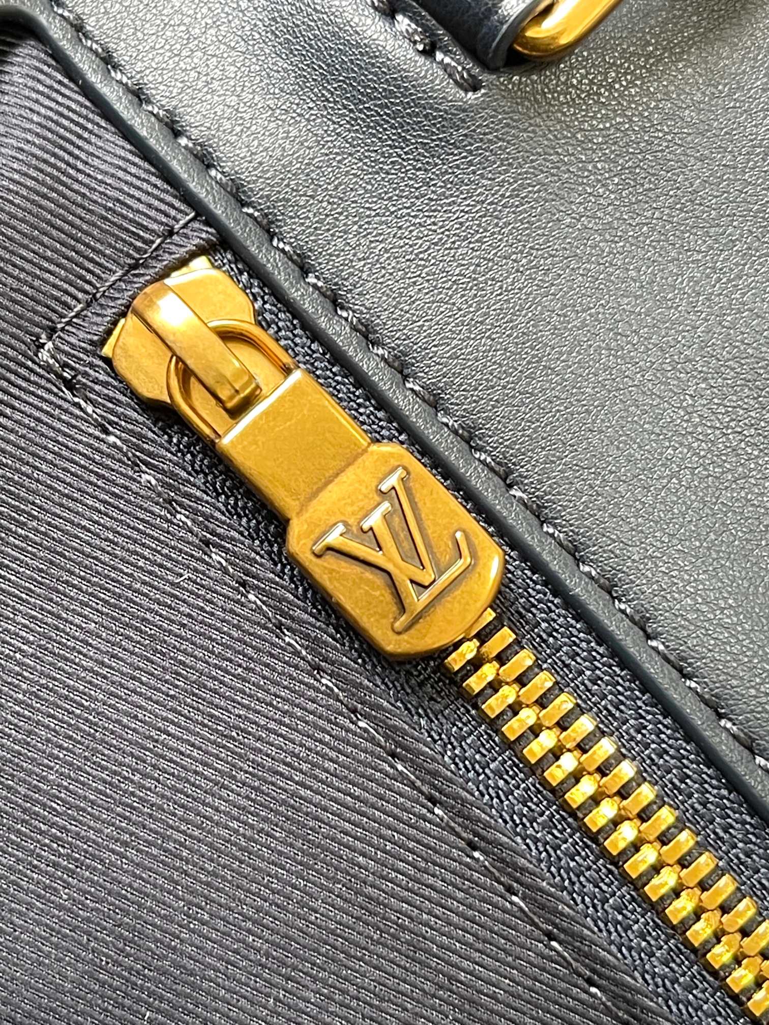 Louis Vuitton Monogram Bleached Onthego MM Tote Bag - Navy Blue
