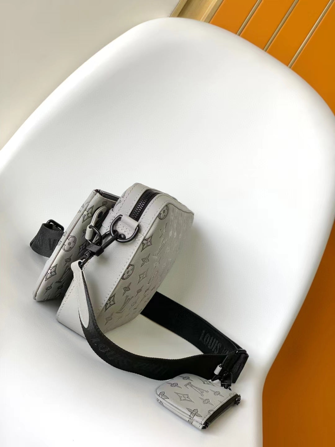Louis Vuitton Duo Messenger Monogram Shadow Leather - Anthracite Grey