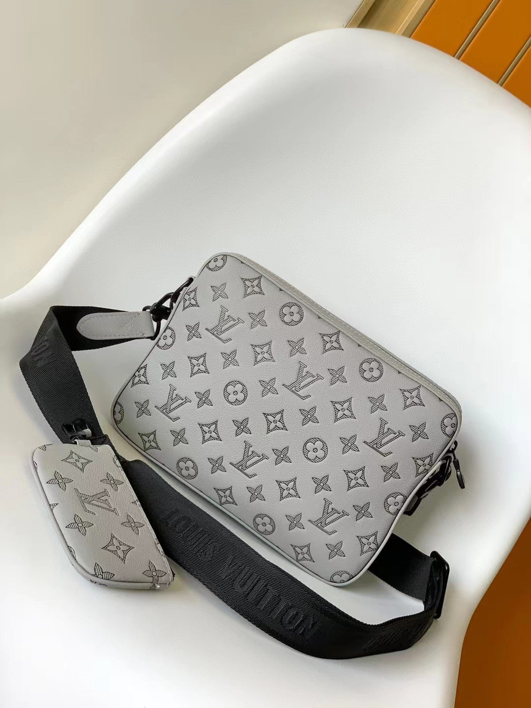Louis Vuitton Duo Messenger Monogram Shadow Leather - Anthracite Grey
