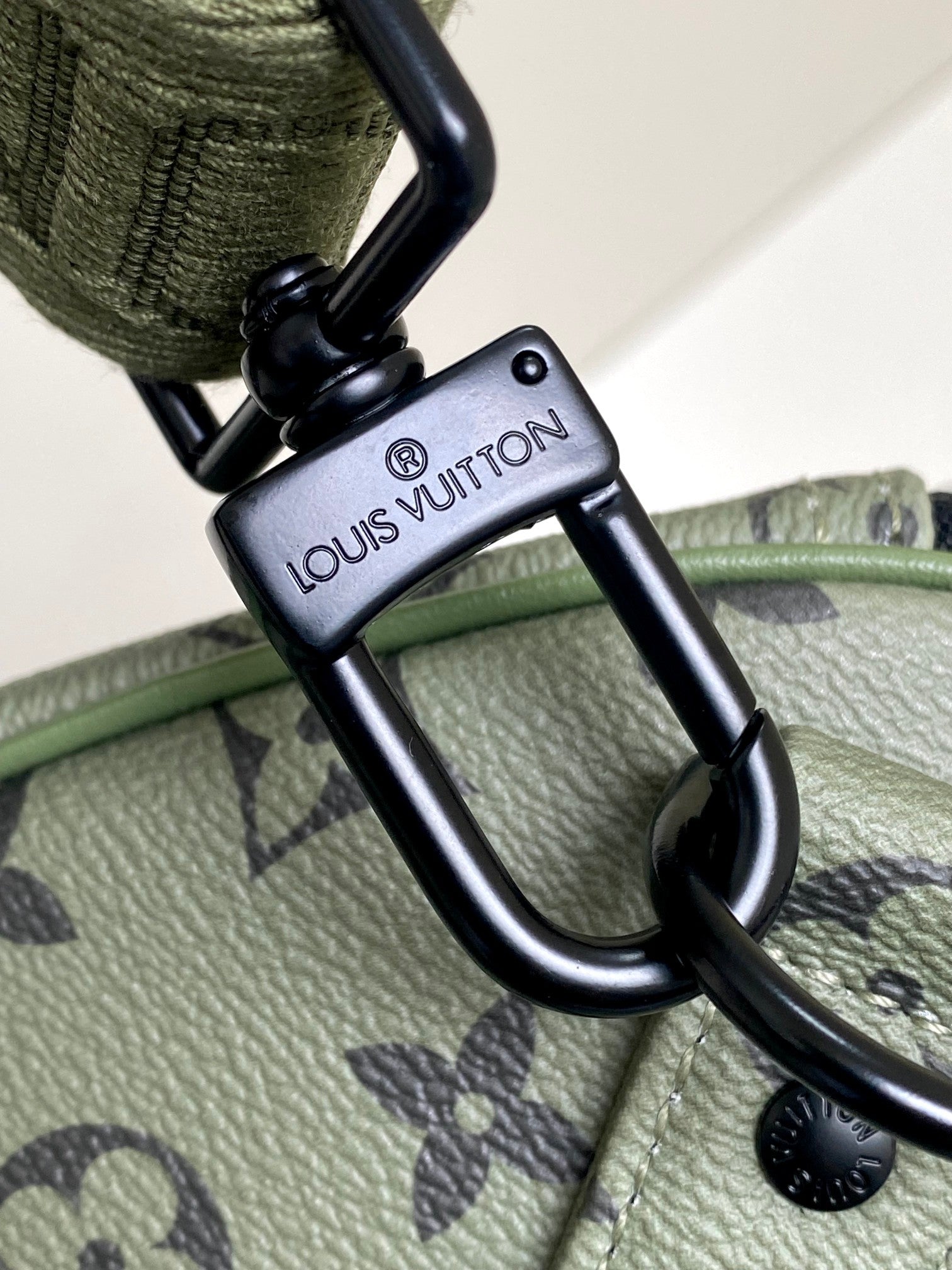 Louis Vuitton Keepall Bandoulière 50 Olive Green Monogram Canvas Duffle Bag