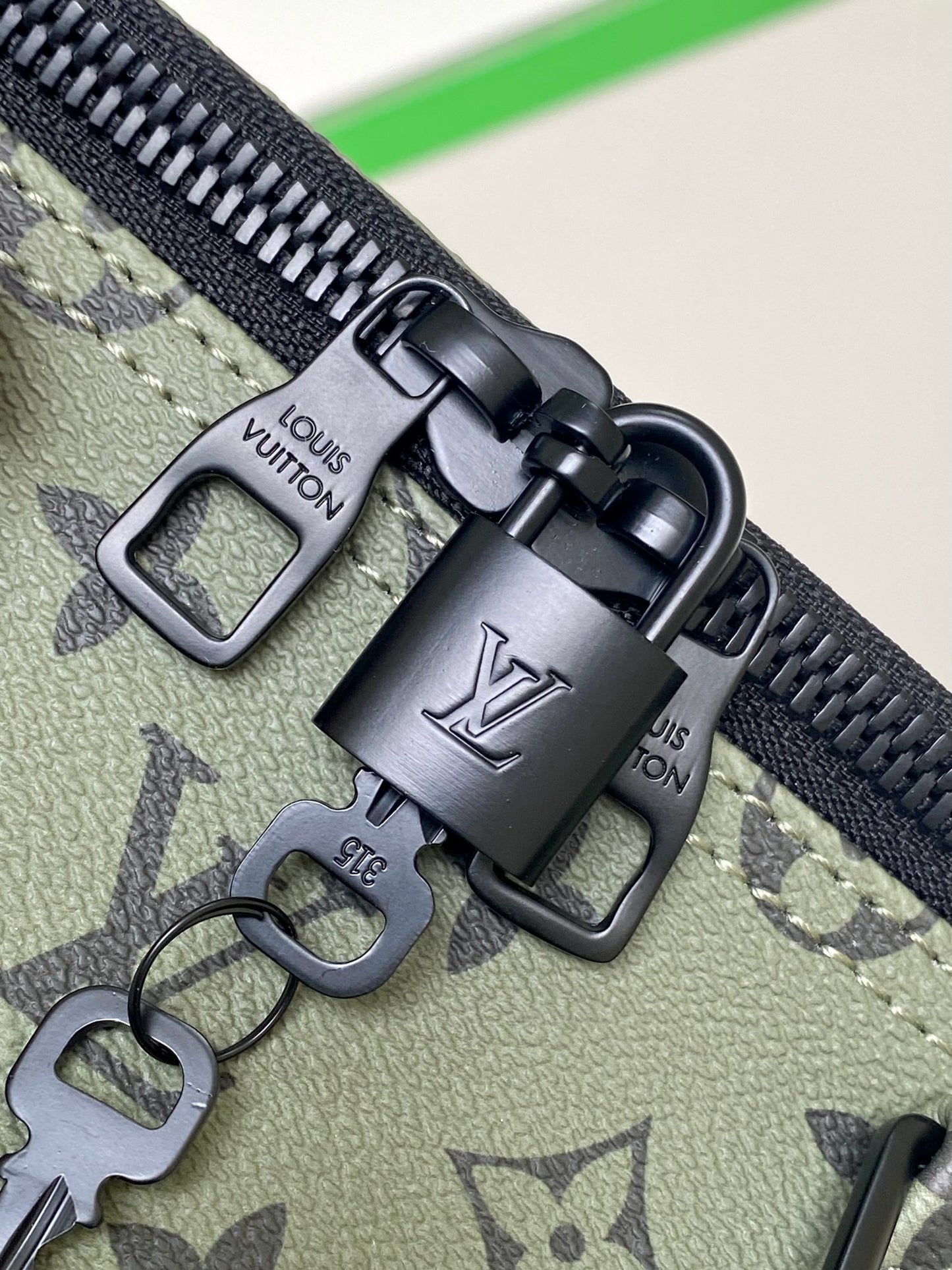 Louis Vuitton Keepall Bandoulière 50 Olive Green Monogram Canvas Duffle Bag