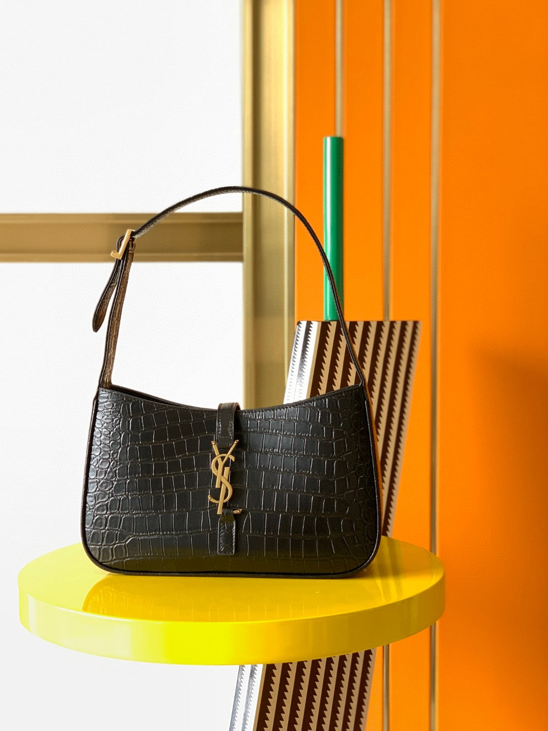 Saint Laurent Le 5 à 7 Crocodile-Embossed Leather Hobo Bag - Black