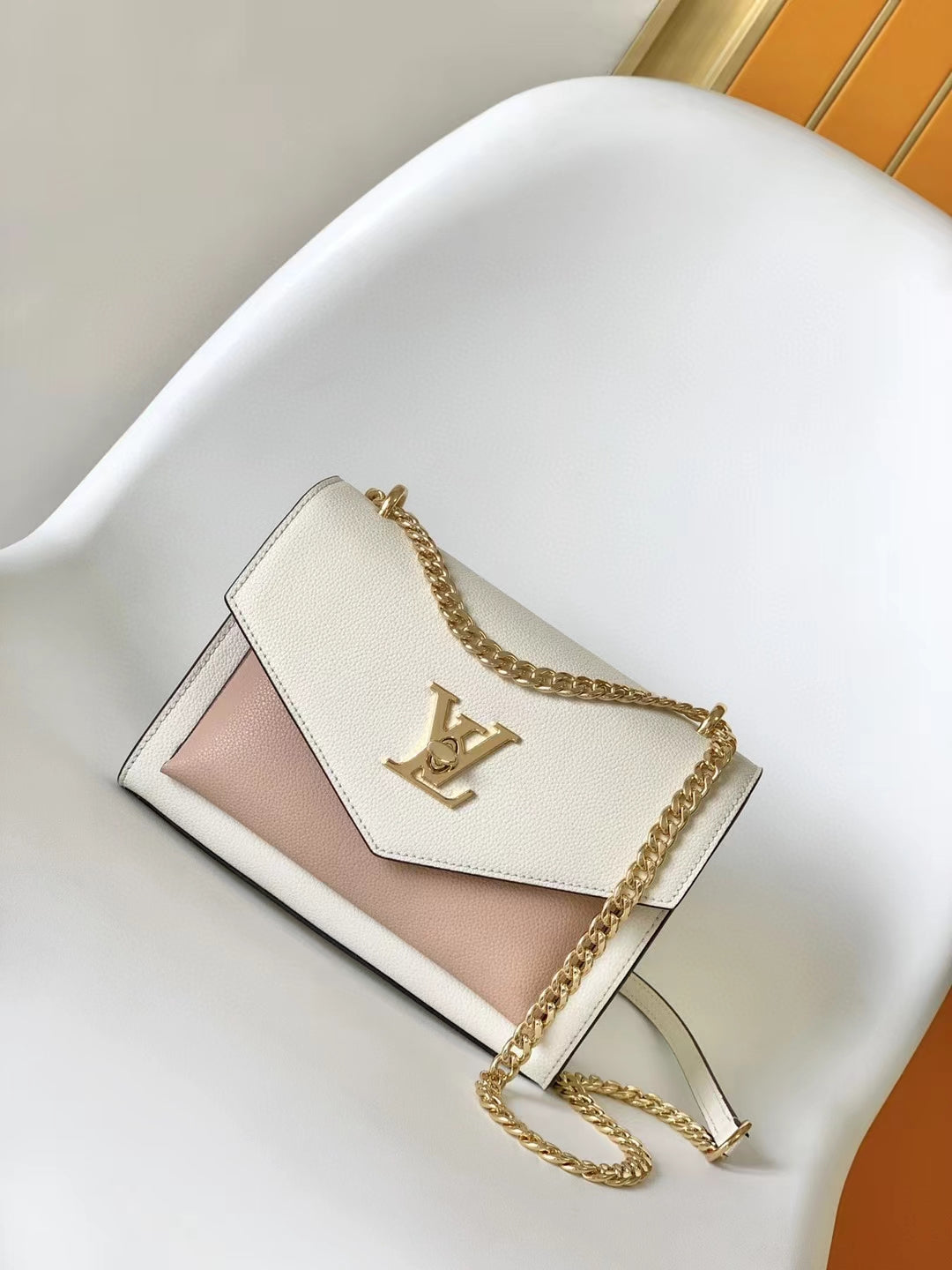 Louis Vuitton Vavin PM Shoulder Bag - Cream and Pink Leather