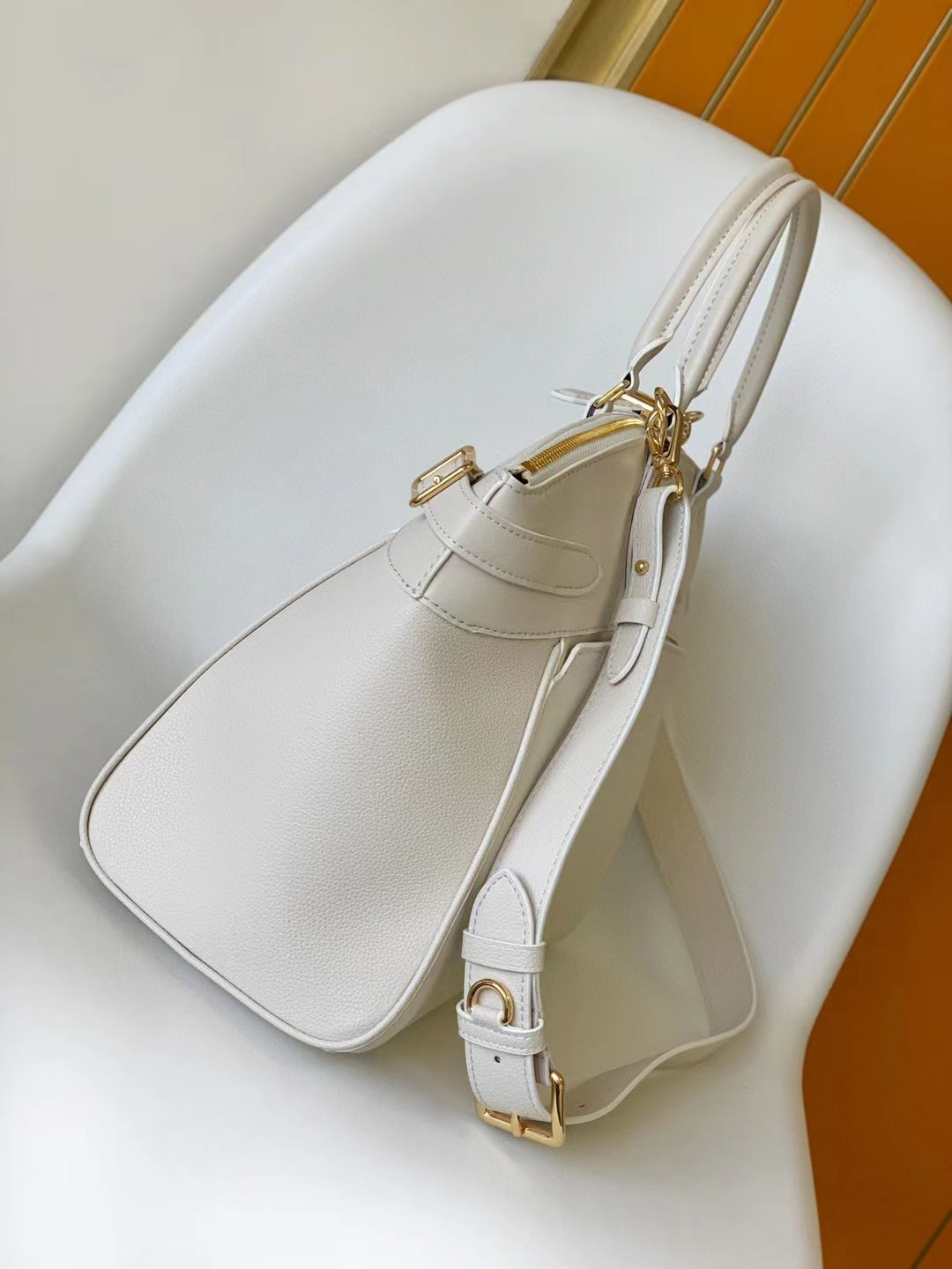 Louis Vuitton Classic Beige Textured Leather Satchel Handbag with Crossbody Strap