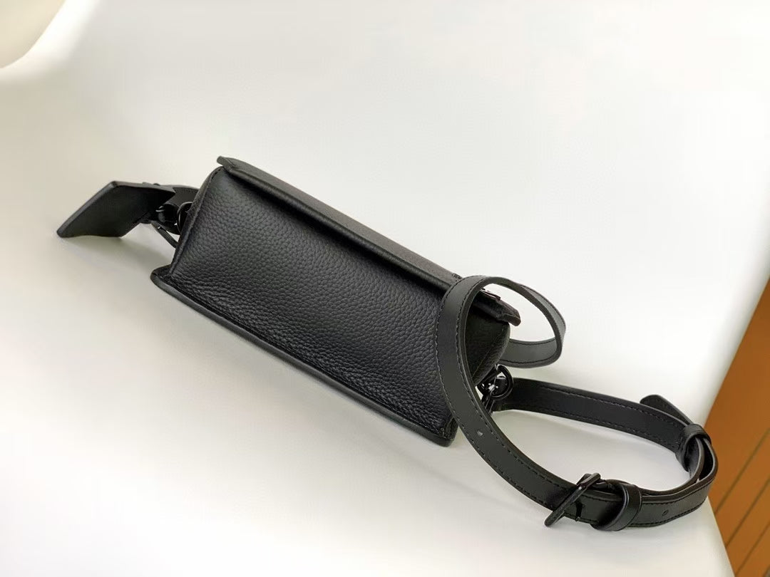 Louis Vuitton Steamer Wearable Wallet - Black Taiga Leather Crossbody Bag
