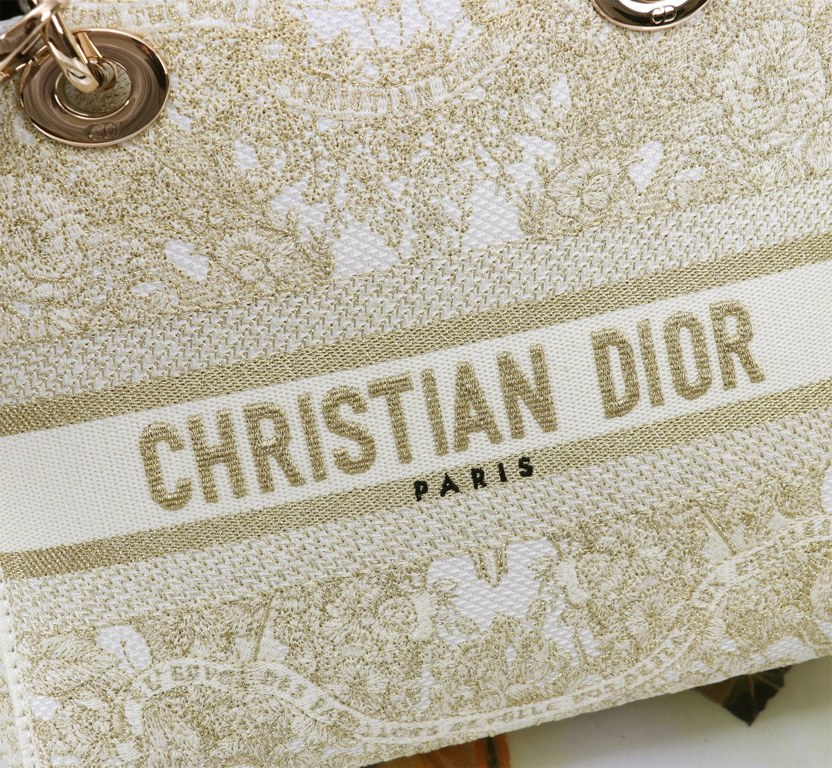 Christian Dior Lady D-Lite Medium Bag - White Embroidered Toile de Jouy Canvas