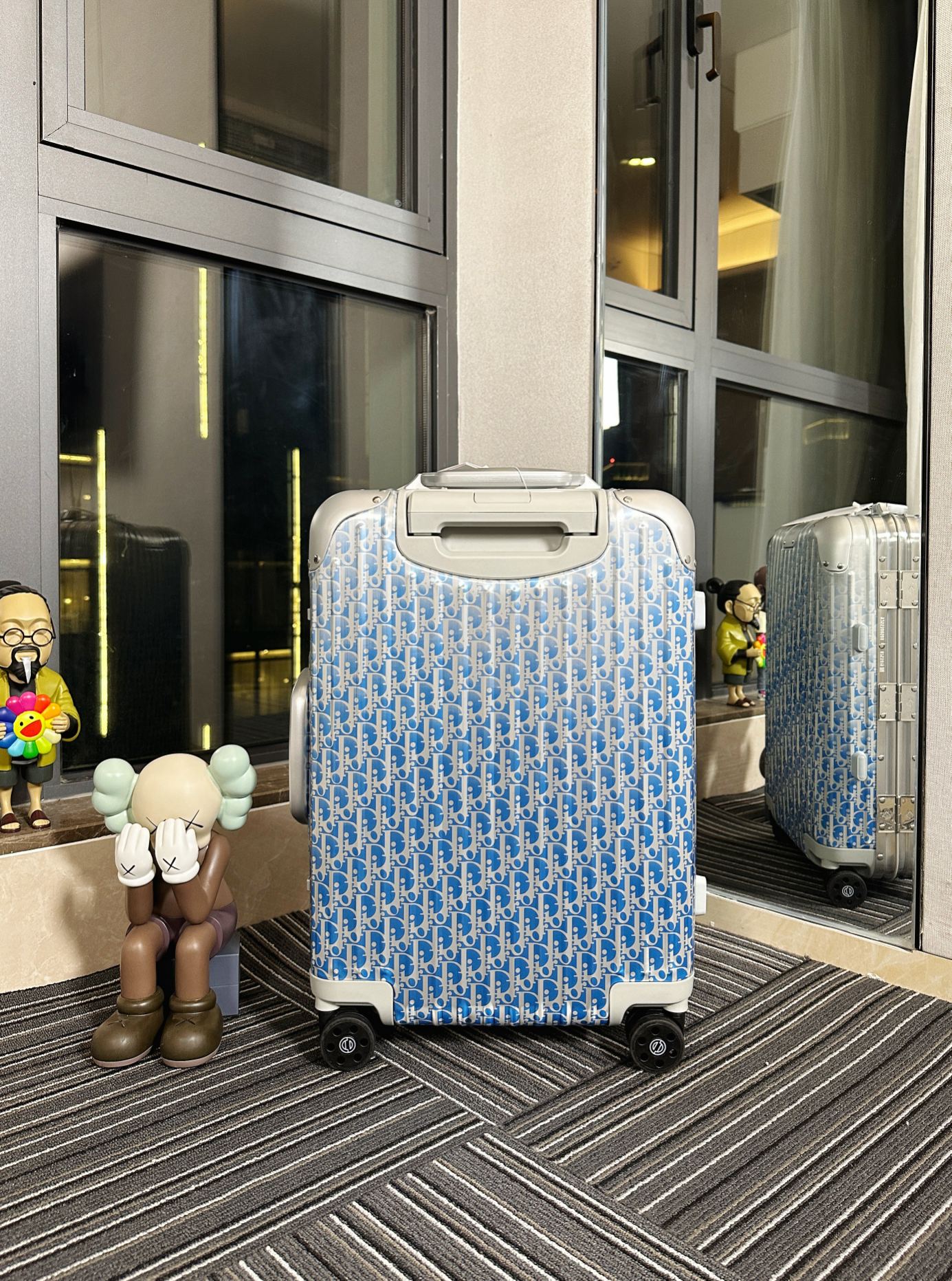 Geometric Monogram Hardside Spinner Luggage Travel Suitcase