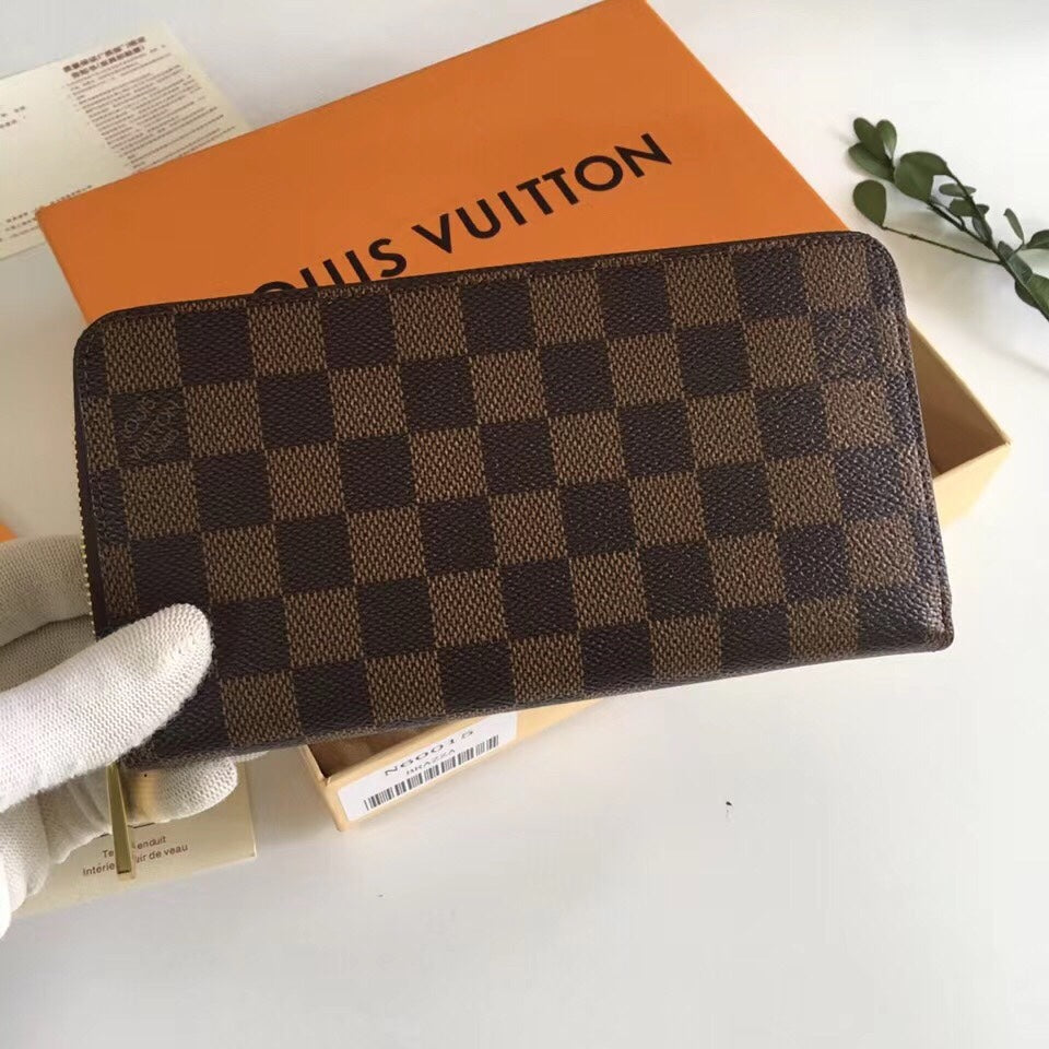 Louis Vuitton Damier Ebene Zippy Wallet with Original Box
