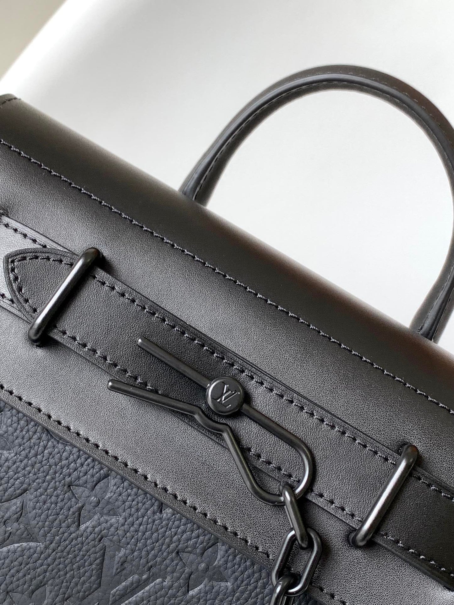 Louis Vuitton Steamer Wearable Wallet - Black Monogram Taurillon Leather