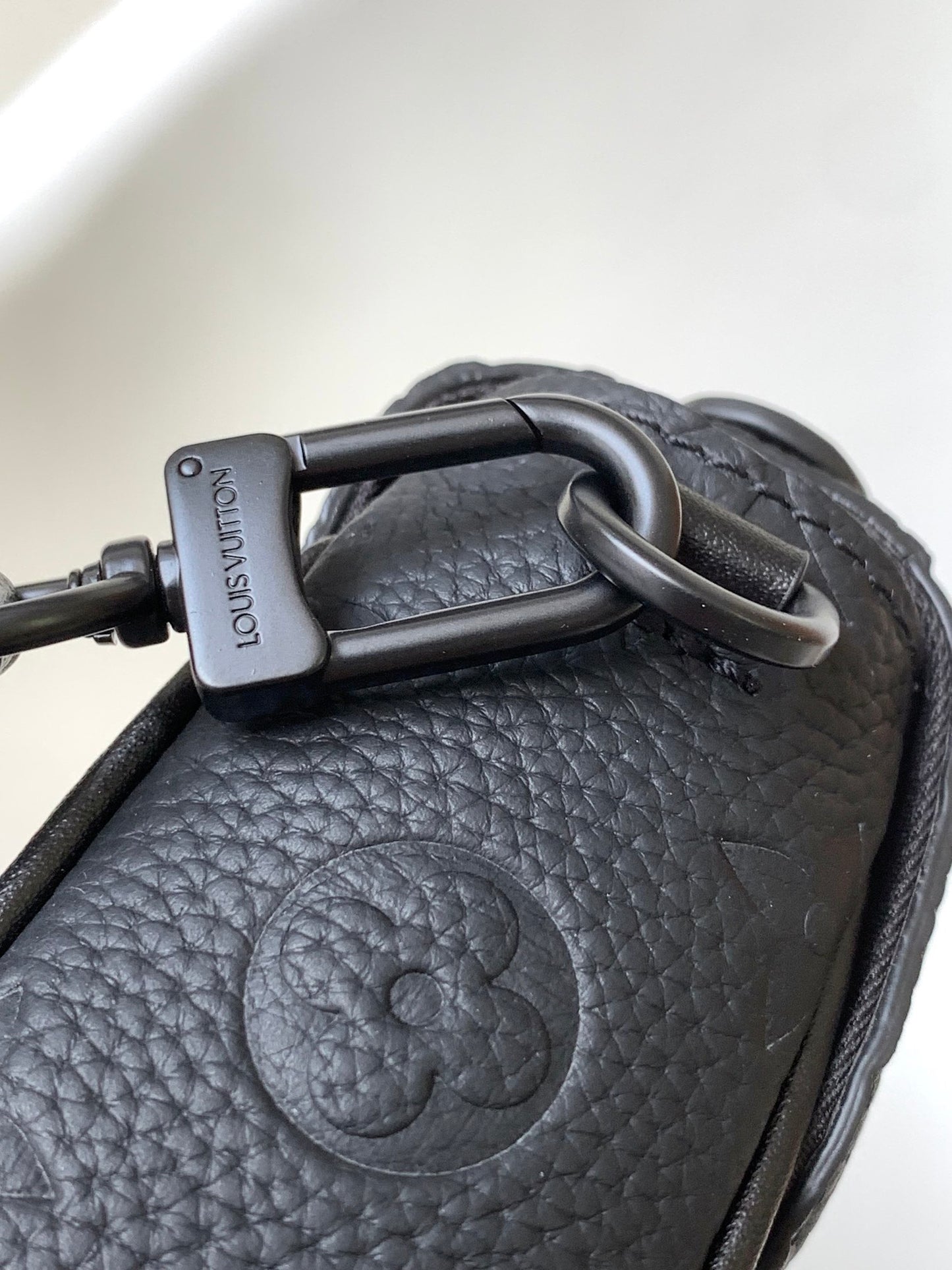 Louis Vuitton S-Lock Messenger Mini Monogram Taurillon Leather - Black