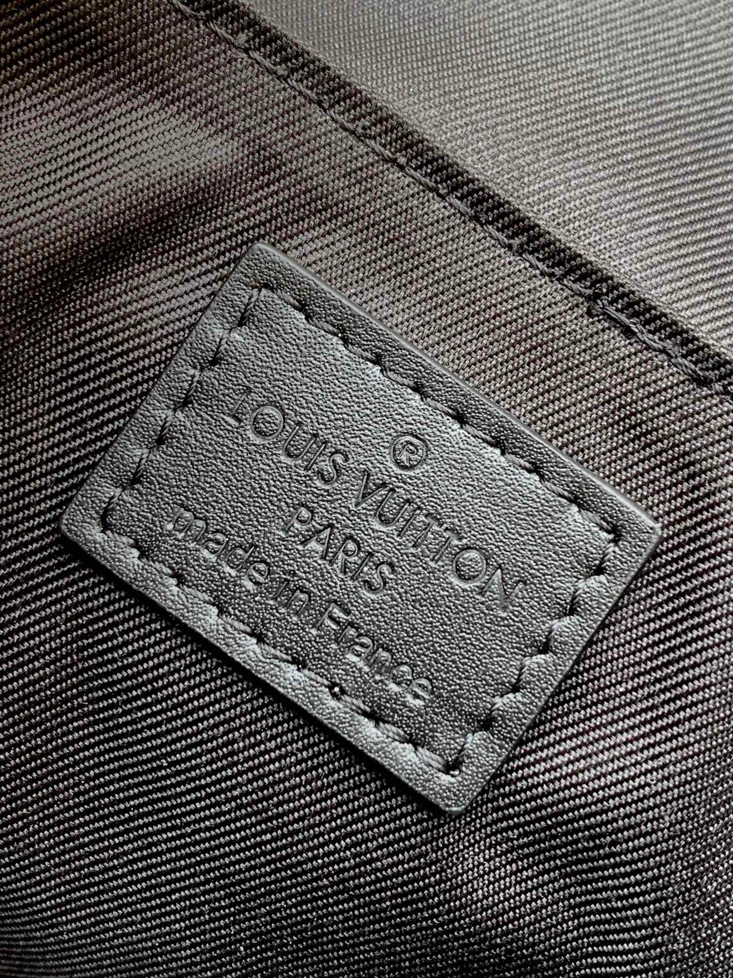 Louis Vuitton S-Lock Messenger Mini Monogram Taurillon Leather - Black