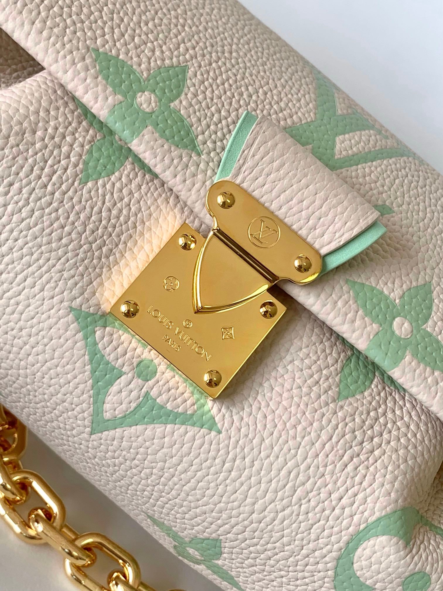 Louis Vuitton Beige and Green Monogram Shoulder Bag with Gold Chain Strap