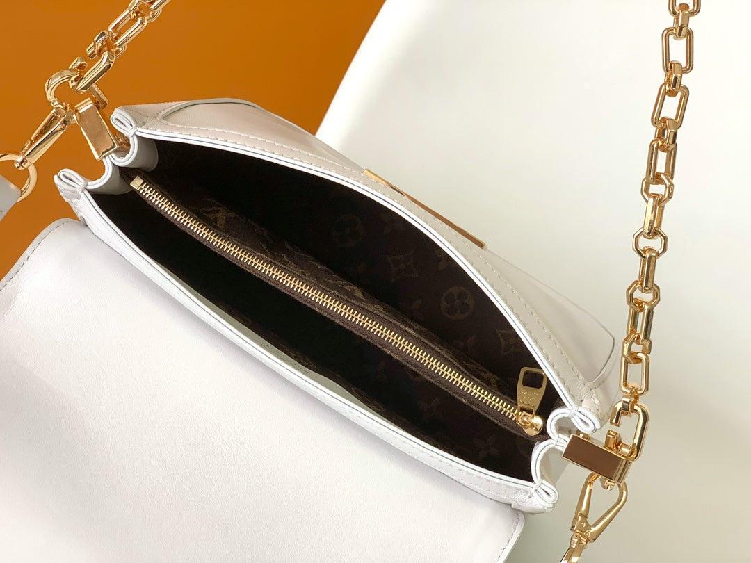 Louis Vuitton Elegant White Leather Crossbody Bag with Gold Chain Strap