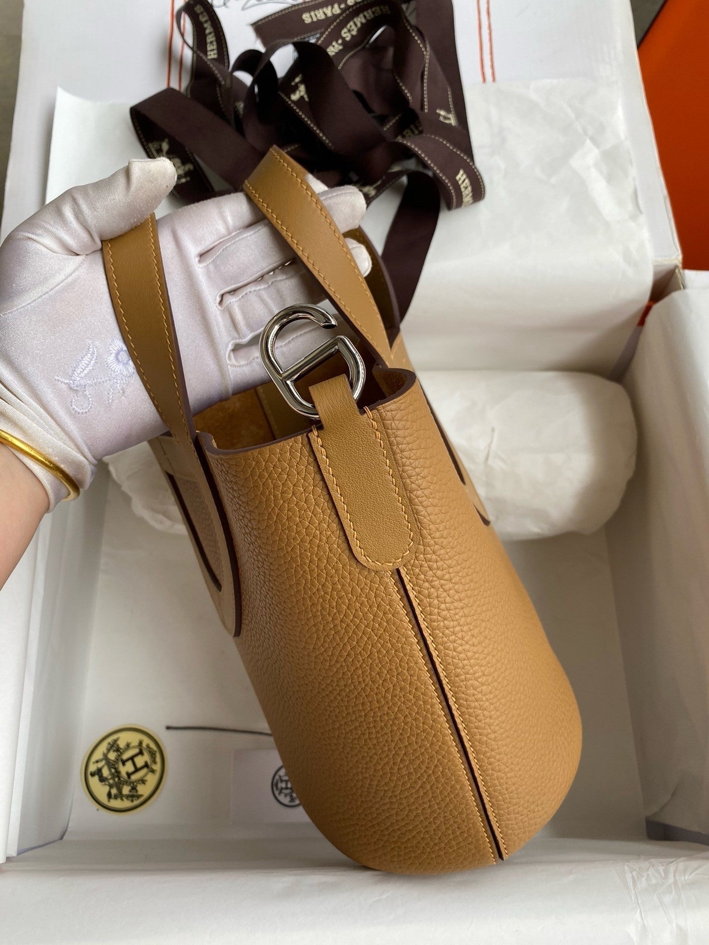 Hermès In-the-Loop 18 Bag - Gold Clemence Leather Handbag