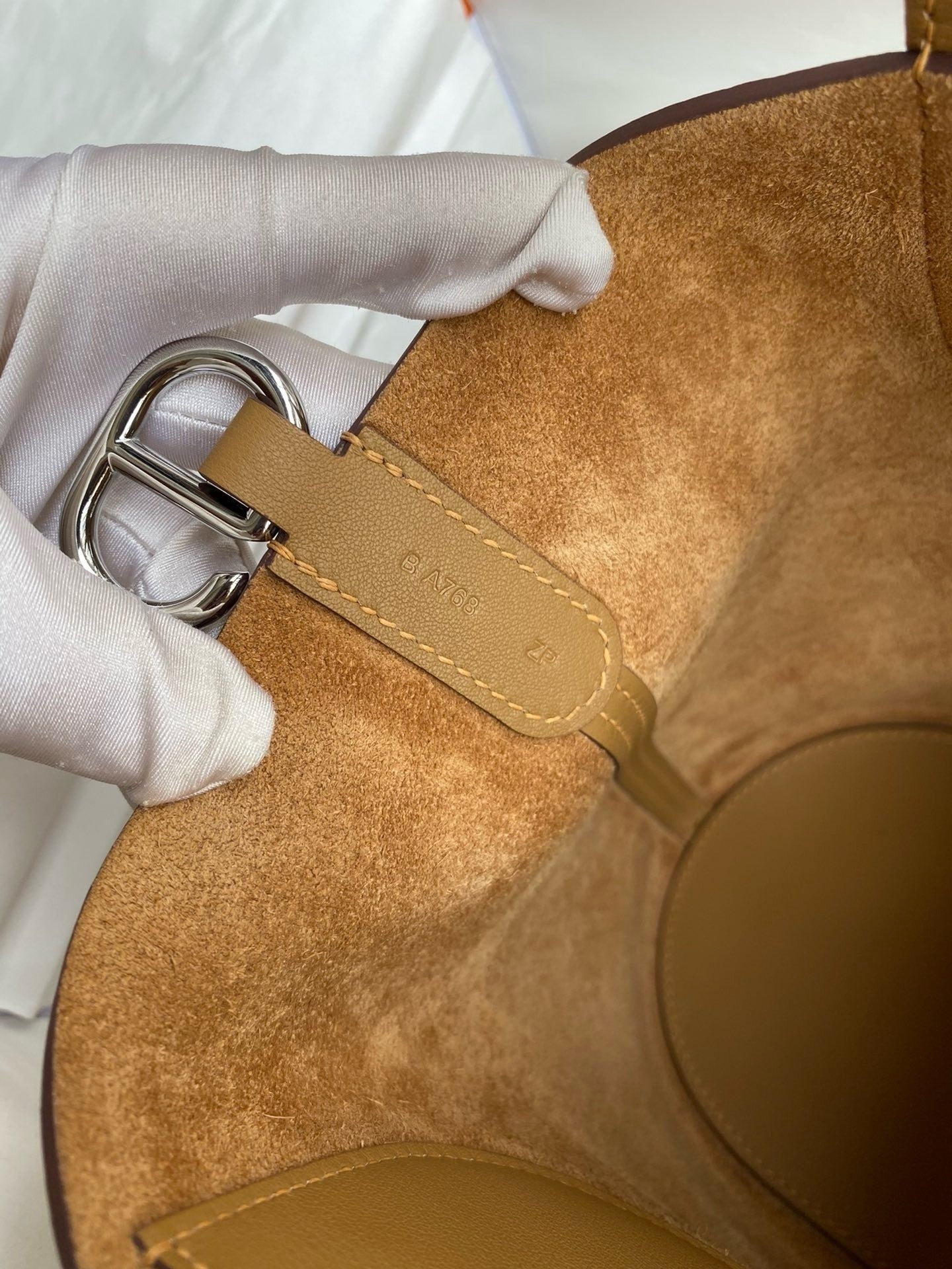 Hermès In-the-Loop 18 Bag - Gold Clemence Leather Handbag
