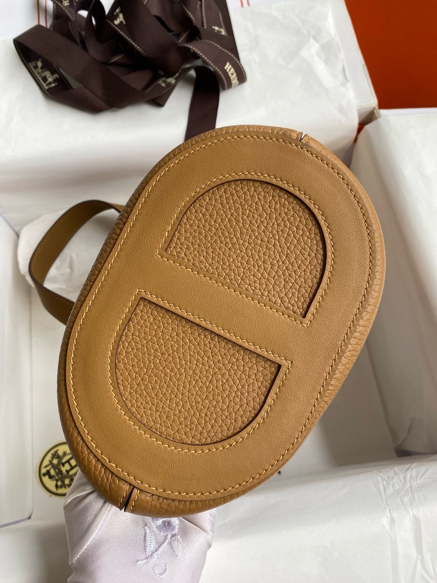 Hermès In-the-Loop 18 Bag - Gold Clemence Leather Handbag
