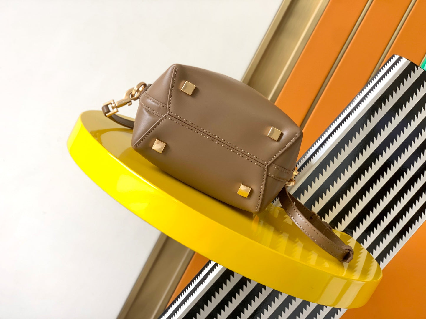Saint Laurent Le 37 Small Bucket Bag in Taupe Leather