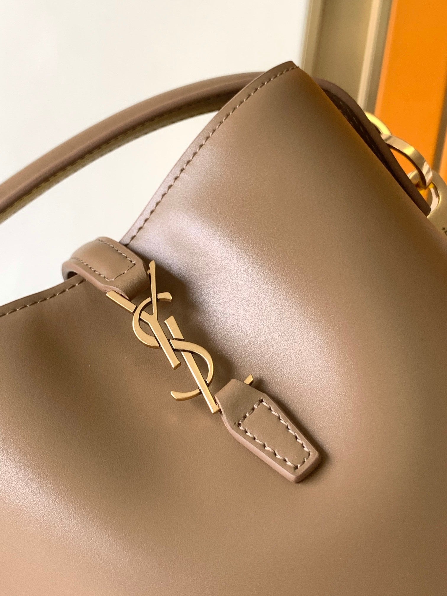 Saint Laurent Le 37 Small Bucket Bag in Taupe Leather