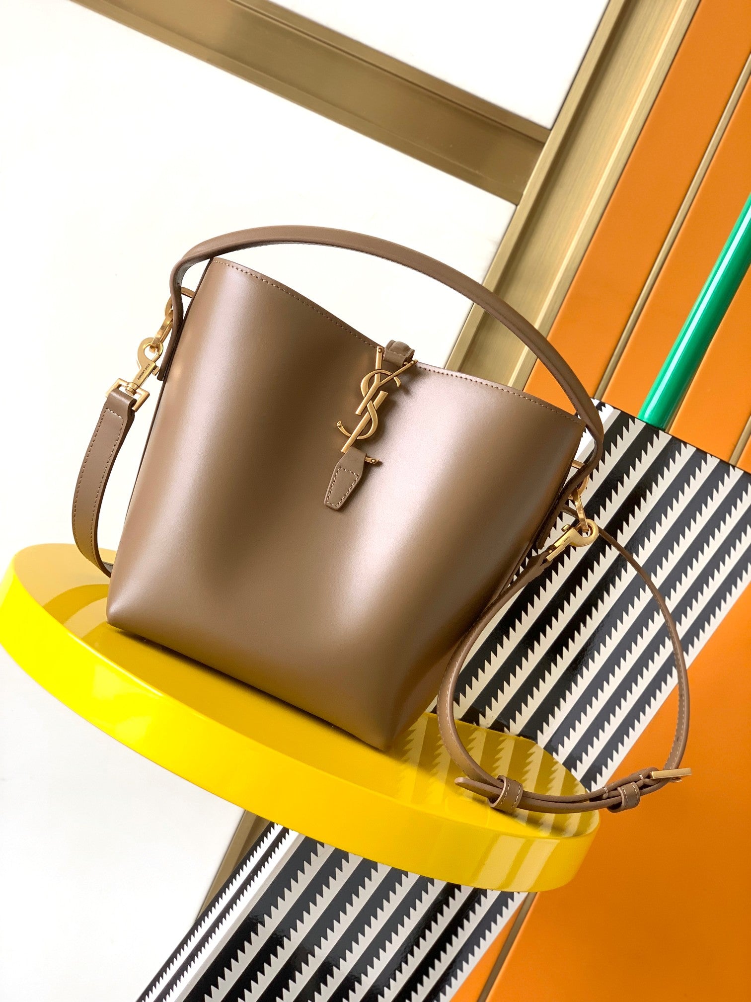 Saint Laurent LE 5 À 7 Small Leather Bucket Bag in Taupe