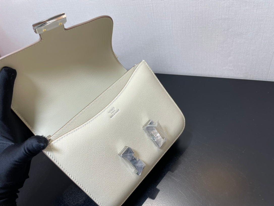 Luxury Off-White Leather H-Buckle Shoulder Bag - Classic Flap Crossbody Purse