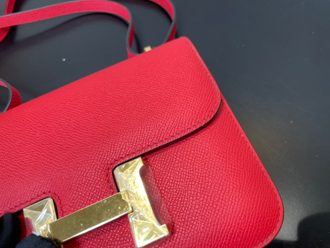 Hermès Constance Mini Handbag - Pink Epsom Leather - Gold-Tone Hardware
