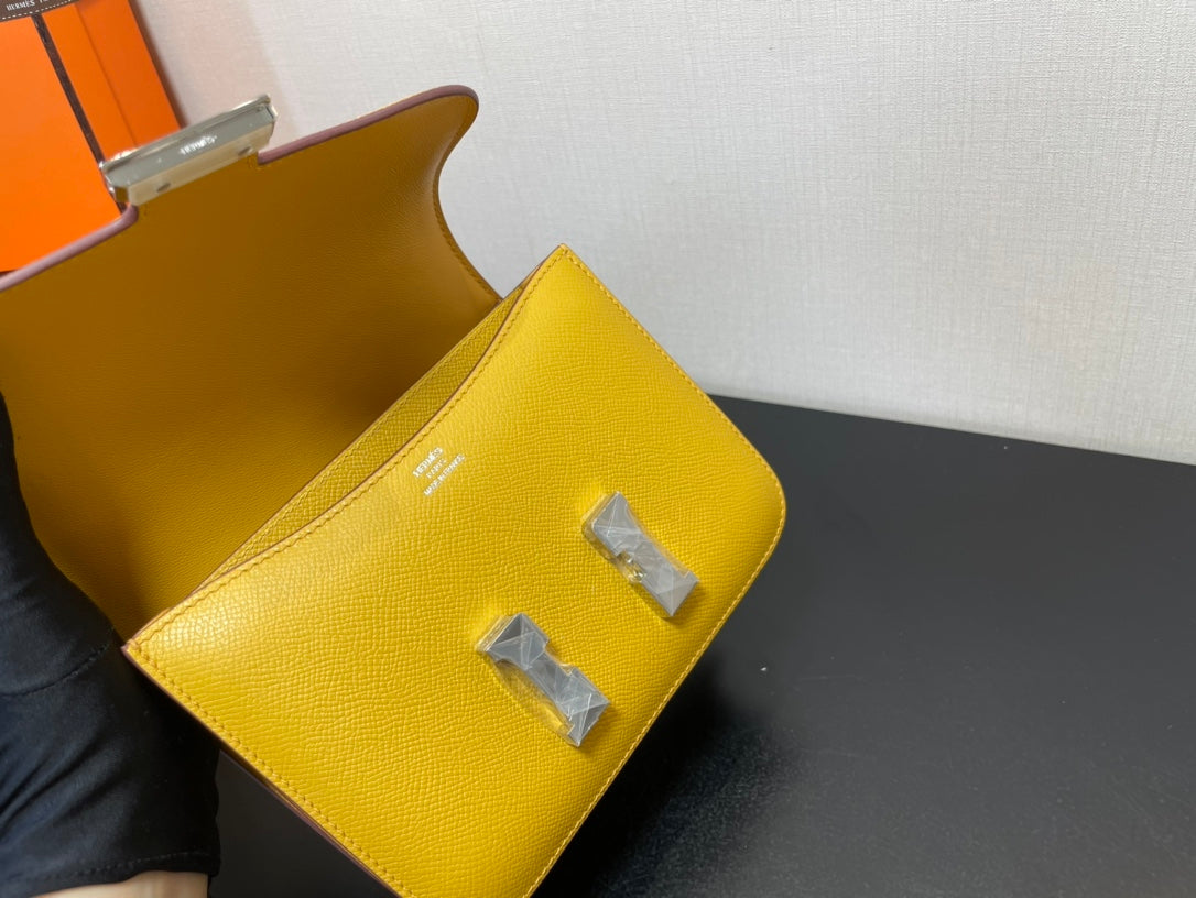 Hermès Constance 18 Epsom Leather Shoulder Bag - Yellow