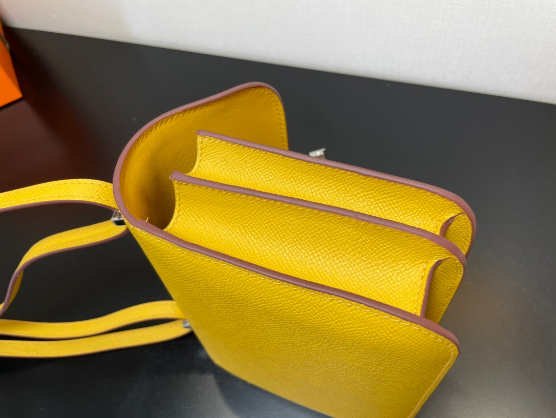 Hermès Constance 18 Epsom Leather Shoulder Bag - Yellow