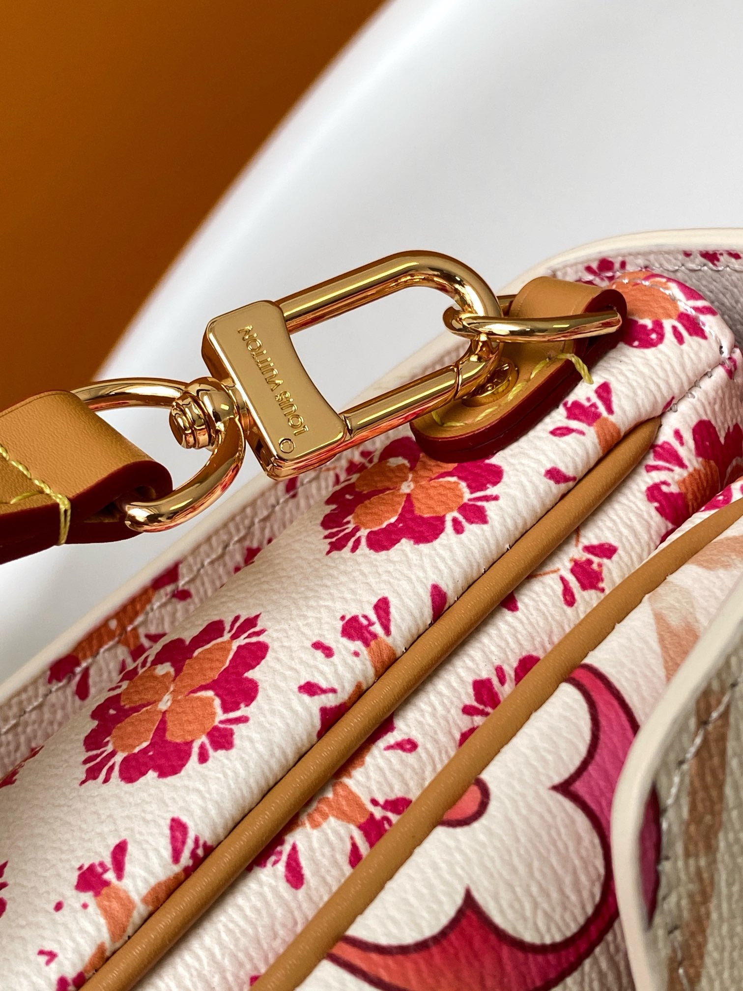 Louis Vuitton Pochette Metis Monogram Gradient Crossbody Bag - Multicolor