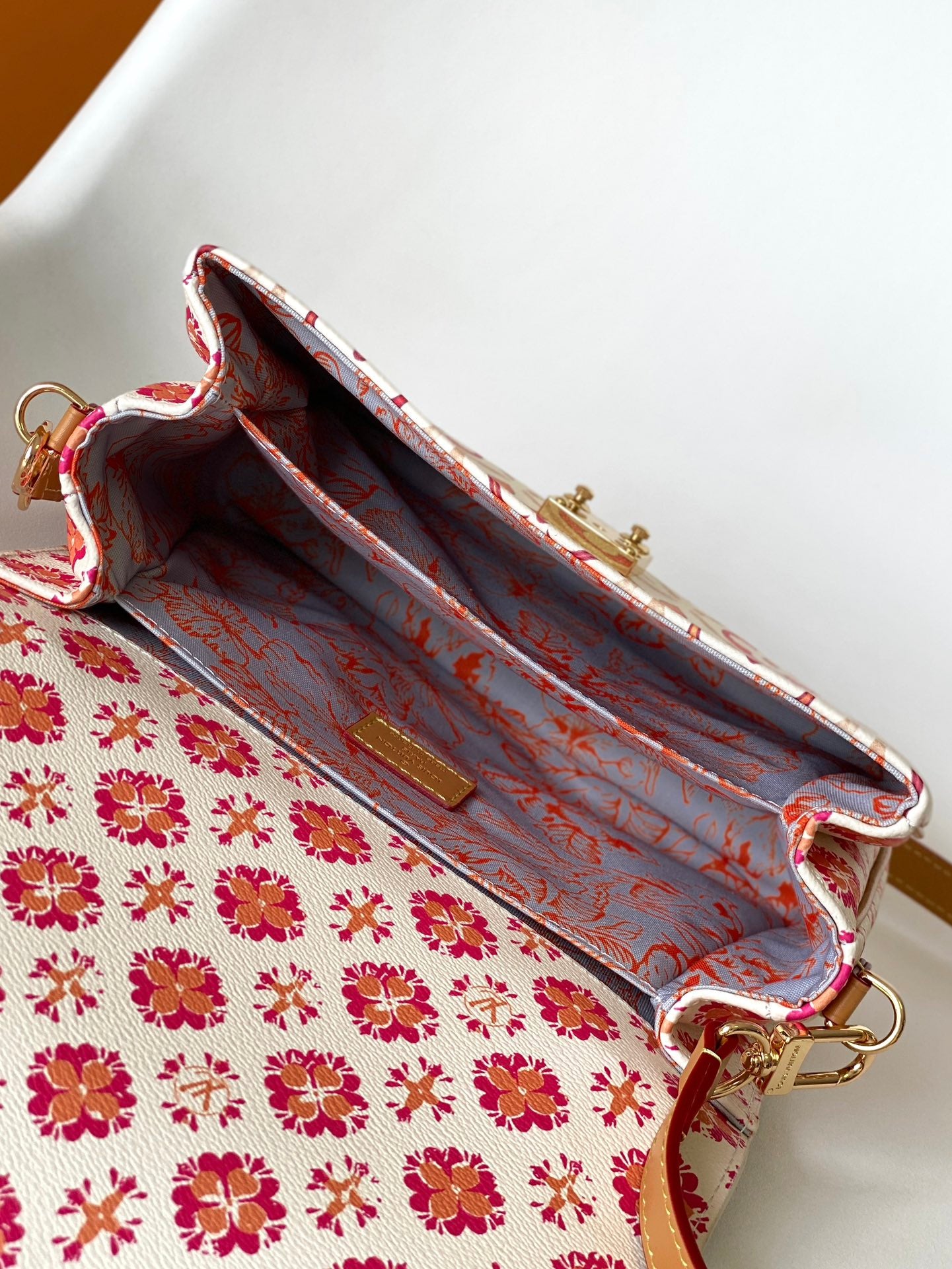 Louis Vuitton Pochette Metis Monogram Gradient Crossbody Bag - Multicolor
