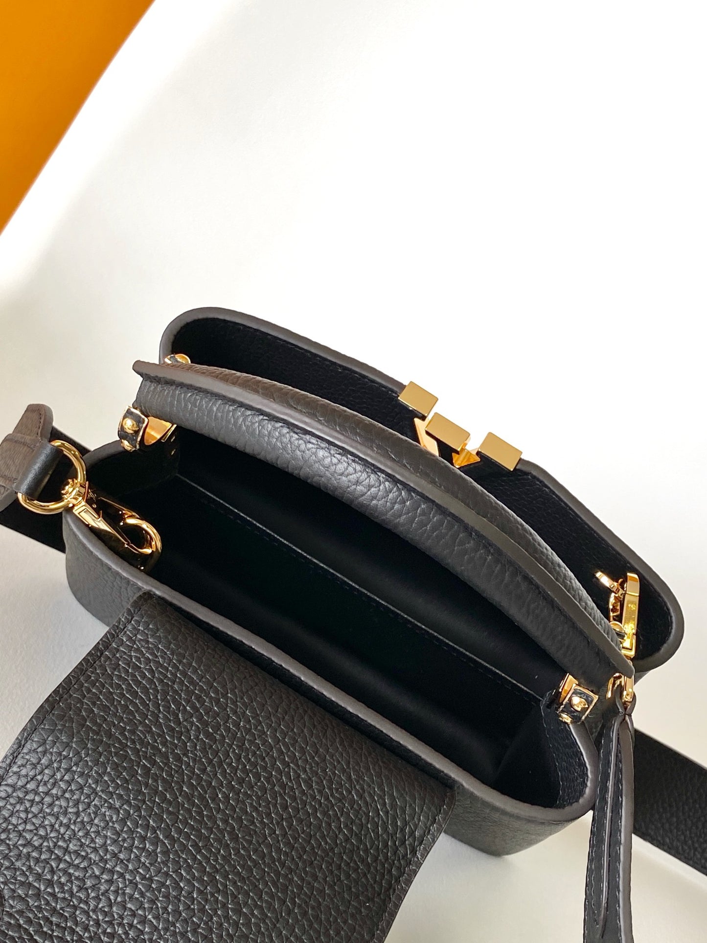 Louis Vuitton Capucines BB Taurillon Leather Handbag - Black