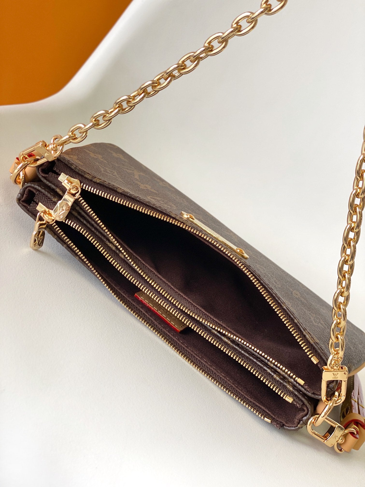Louis Vuitton Favorite PM Monogram Canvas Crossbody Shoulder Bag