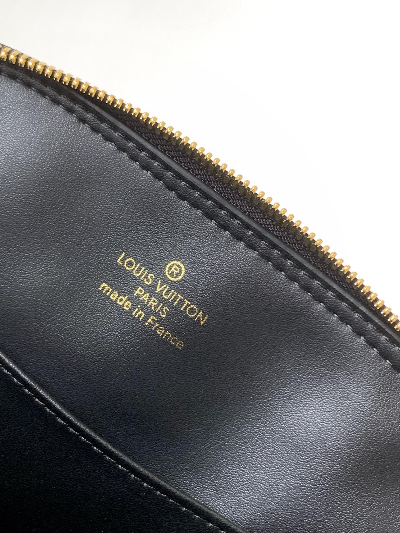 Louis Vuitton Alma BB Malletage Handbag - White and Black Leather